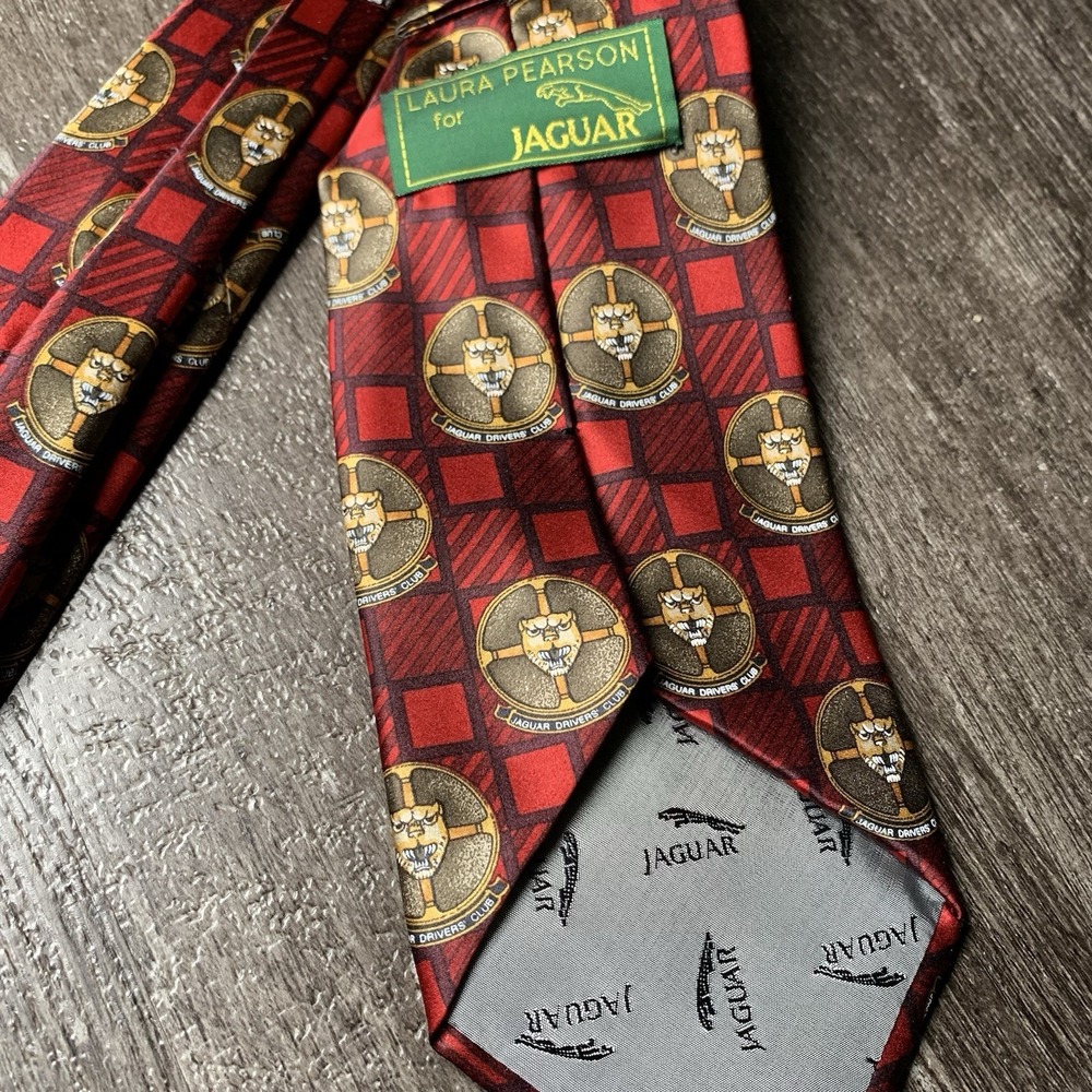 Vintage Laura Pearson for‎ Jaguar Auto Car Collectible Italy Red Gold Neck Tie